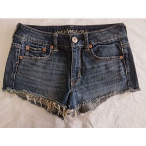American Eagle Size 2 Denim Blue Jean Stretch Shorts Cut Off